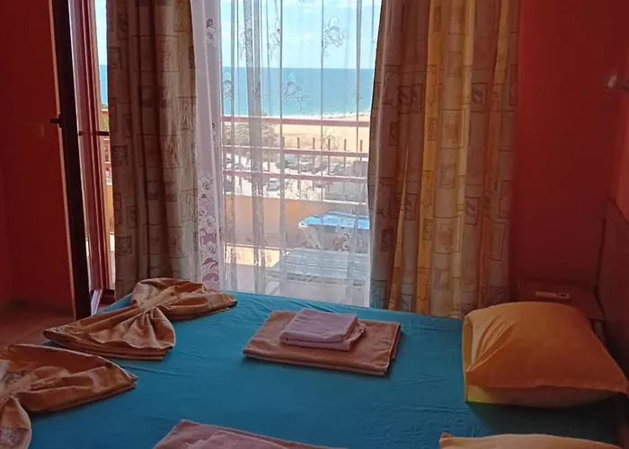 златна дюна - до южния плаж на *