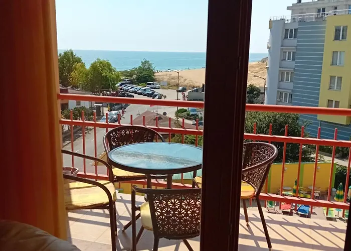 Apartment златна дюна - до южния плаж на *